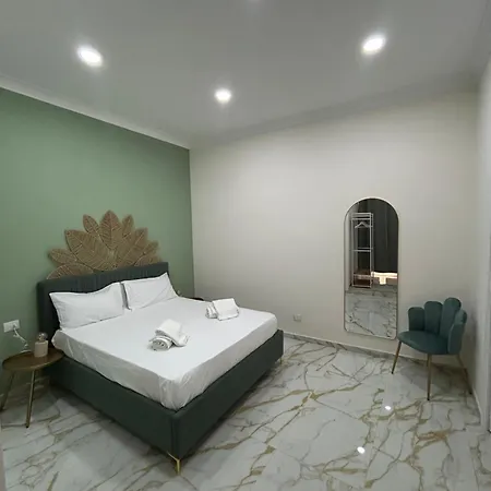 Residenza Spaccanapoli 4*