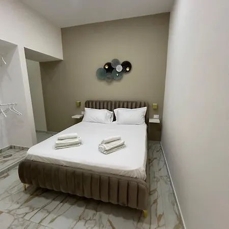 Residenza Spaccanapoli 4*